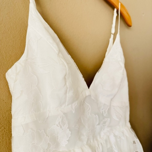 NWT Lulus Floral Feelings White Floral Jacquard Babydoll Mini Dress Size S - Picture 9 of 13